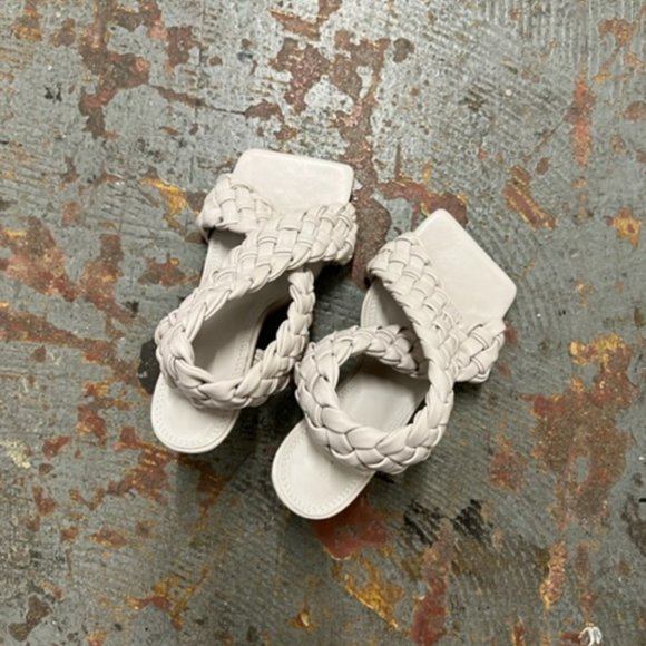 ASOS DESIGN Nock woven cross strap heeled sandals in off white - Picture 2 of 3